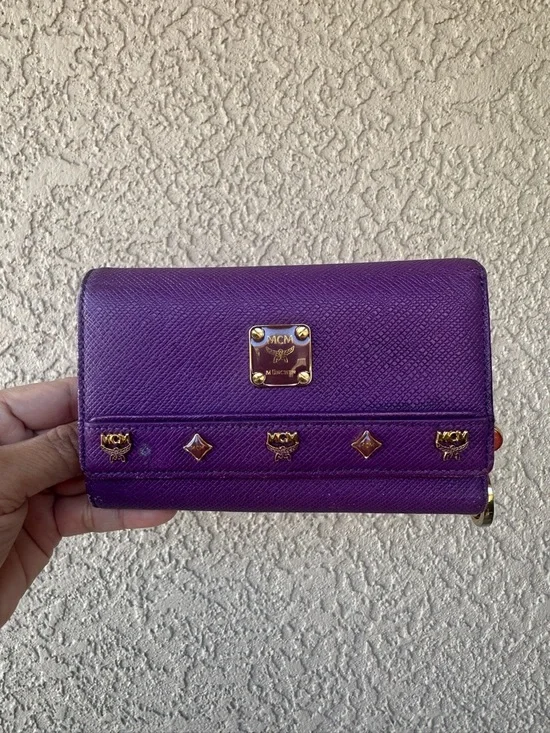 MCM Purple Saffiano Leather Logo Plaque Wallet with Gold Studs - Picture 4 of 12